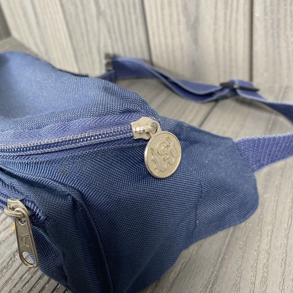 Chenson 3 Zipper Adjustable Nylon Strap Fanny Pack - Picture 5 of 6